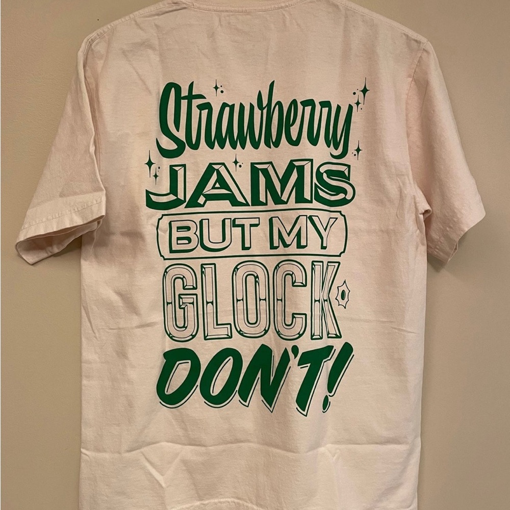 Kai Bent-Lee Strawberry Jams Tee Shirt mens size medium